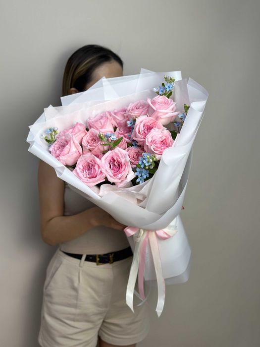 Букет роз с доставкой Астана