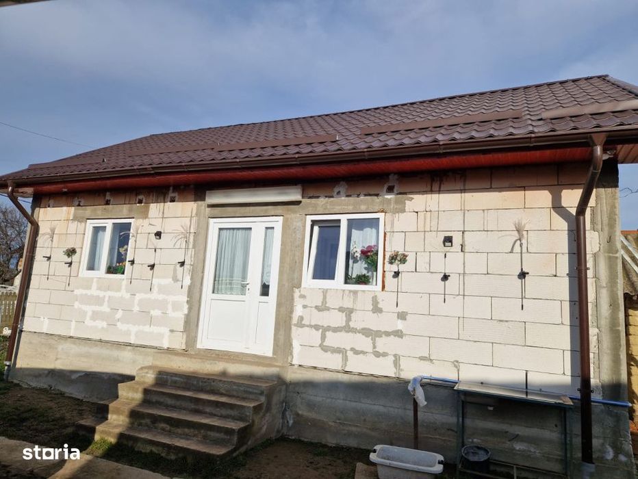 Casa de vanzare, 47.70 mp utili, Gavanesti -Olt