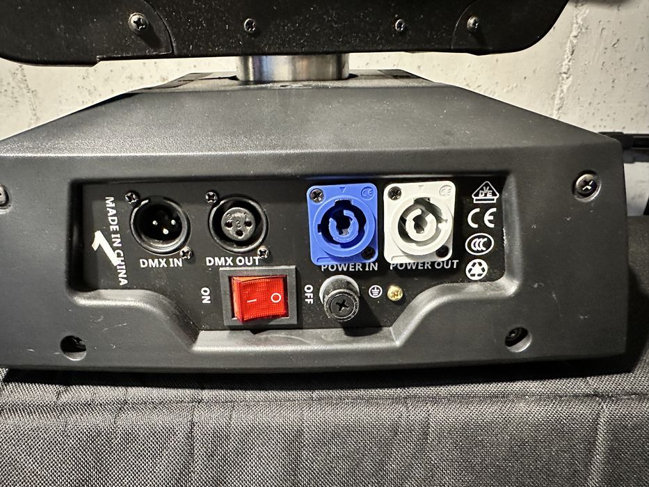 Moving head wash 36x18