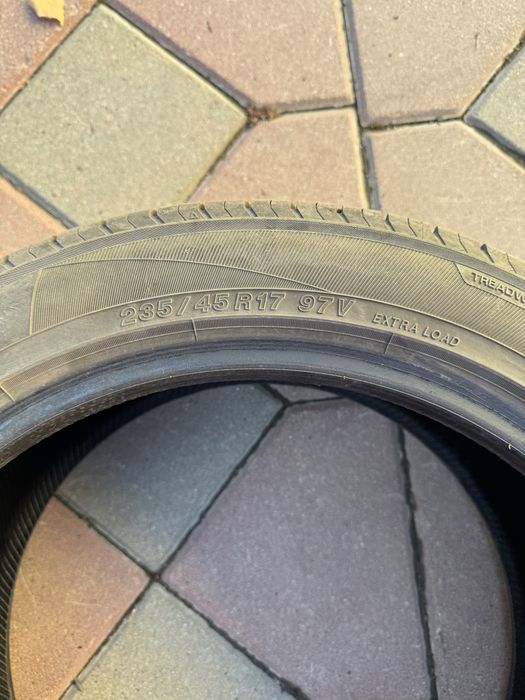 Шины Yokohama , 235/45 R17