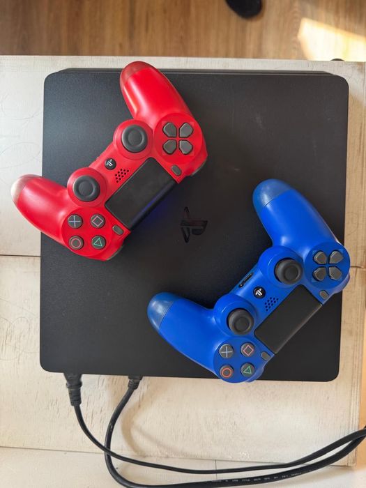 Sony Play Station 4 Slim