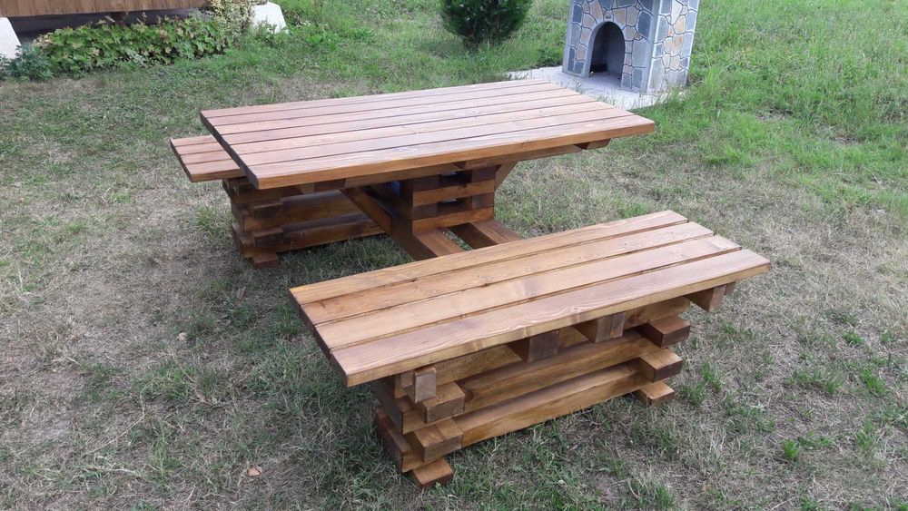 Маси и пейки, масивни дървени комплекти за открито
