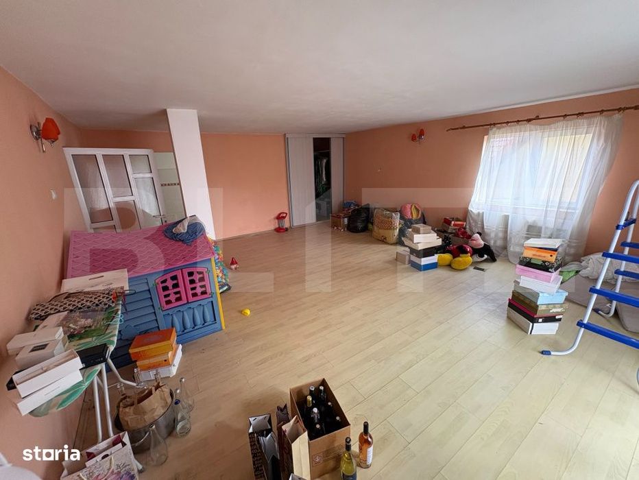 Casa de vanzare P+1+M, 400 mp, teren 630 mp, zona Stefanesti