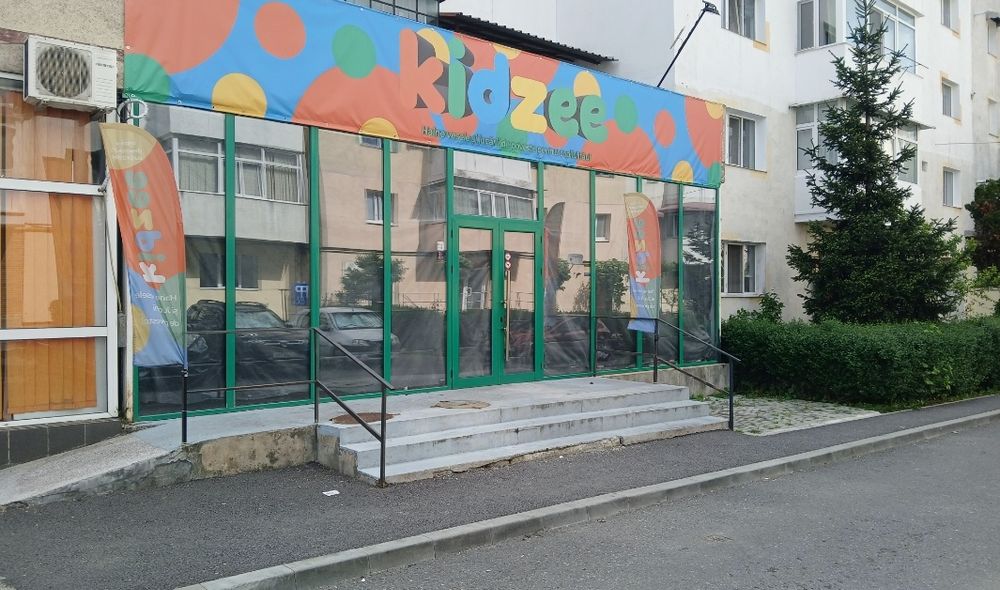 Spațiu comercial de vânzare