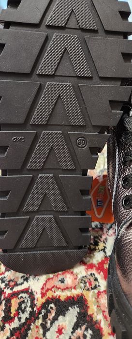 Продам обувь детская