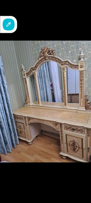 Тумаба с зеркалом