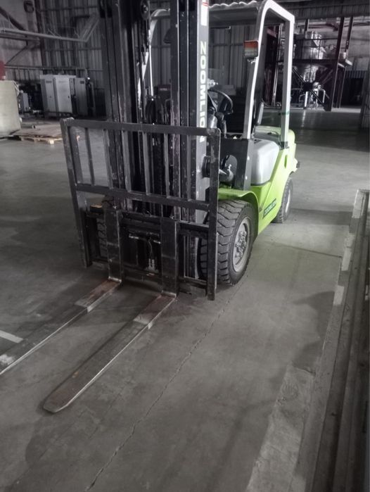 Продам погрузчик