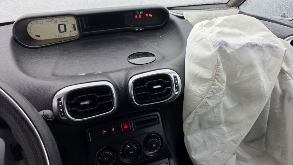 На части Citroen c3 picasso 1.6 hdi 2010 9HR DV6c пали работи 157000