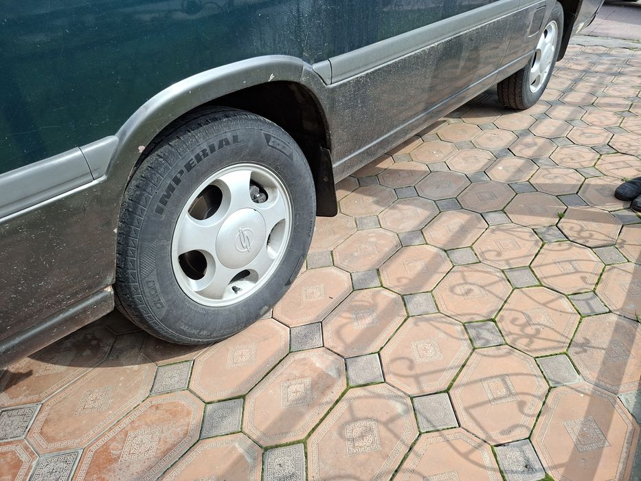 Истана SangYong сотилади 15 талик