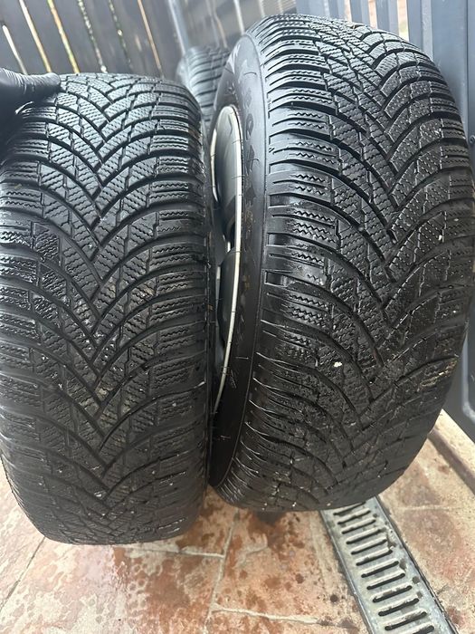 Vând set Jante cu cauciucuri iarna M+S 205/60/16