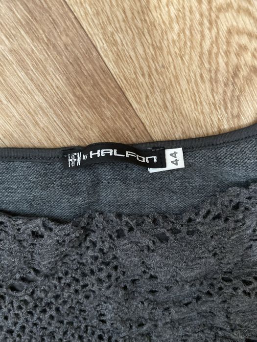 Продам новые платья