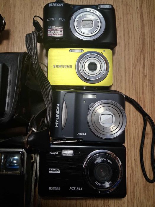 Aparate foto vintage diferite modele