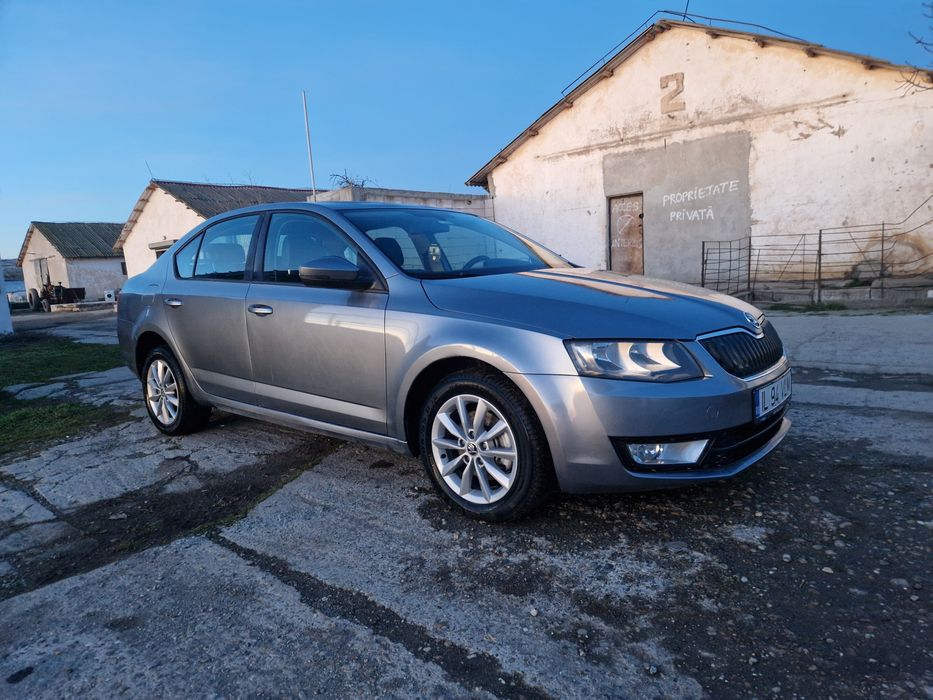 Skoda octavia 3 piele navigatie accept schimb cu teren+- diferenta