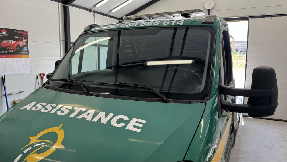 Затъмняване на стъкла. Максимална UV защита и комфорт с фолио LLum