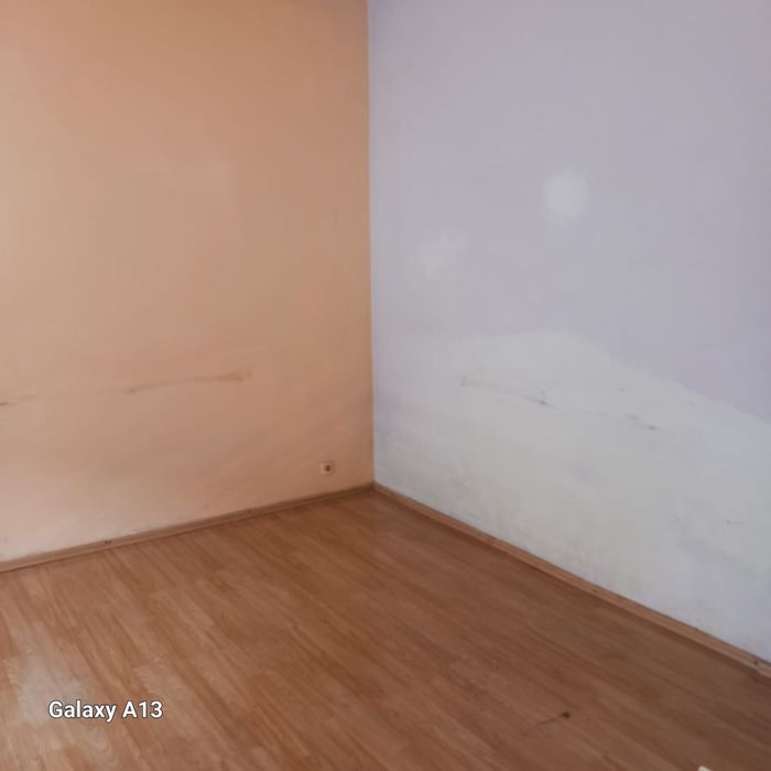 Vând apartament la casa