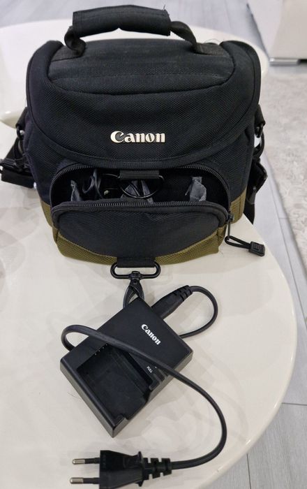 Фотоапарат Canon 1200D