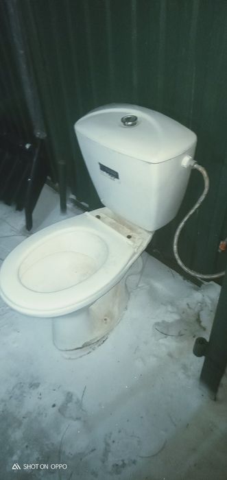 Срочно продам унитаз