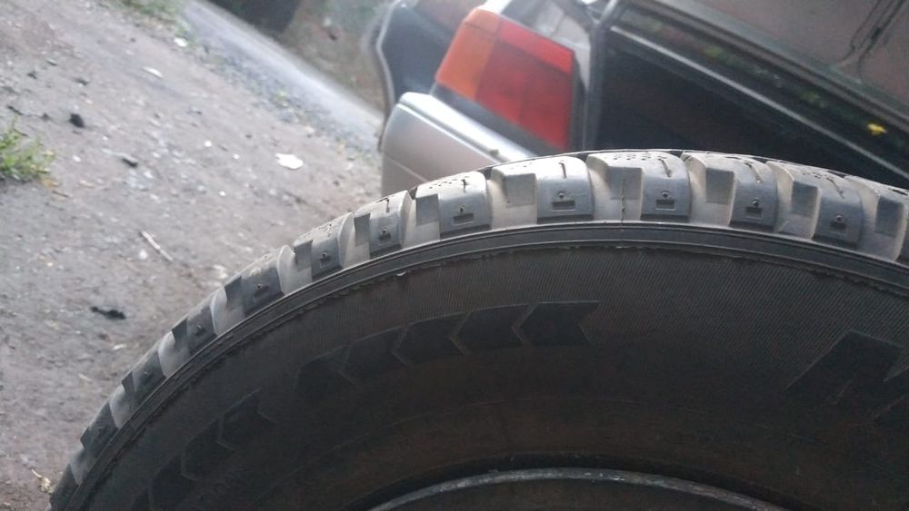 Зимняя шина с диском на 14.