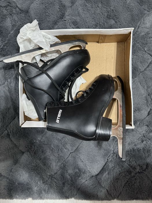 продам фигурные коньки