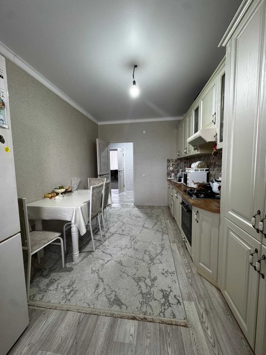 Продам  2х комн кв Батыс с ремонтом