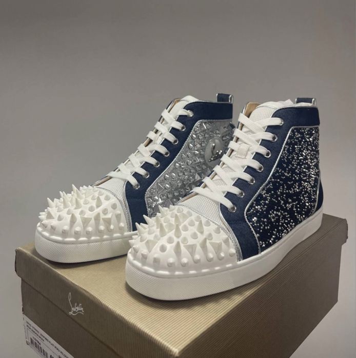 Christian Louboutin diferite variatii