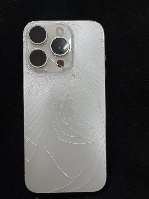 IPhone 15 Pro, 256гб торг уместен