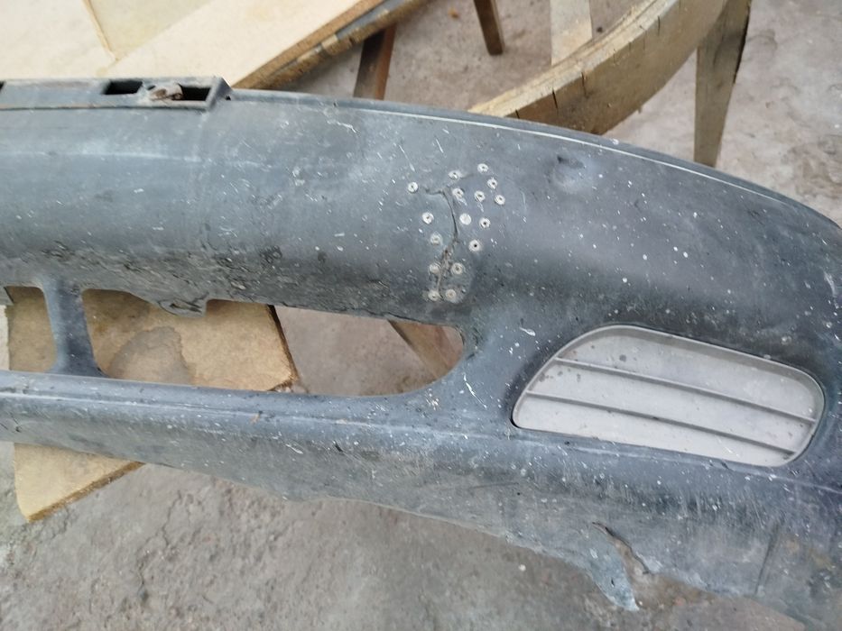 Продам все бампер, левое и правое крыло переднее