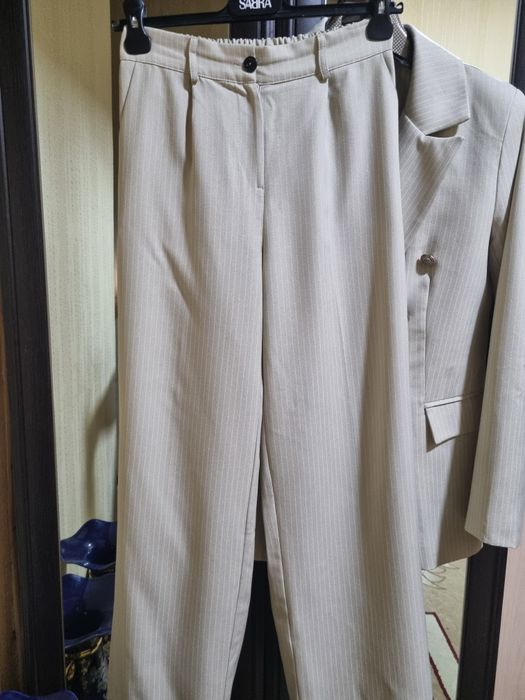 Женские брючный костюмы