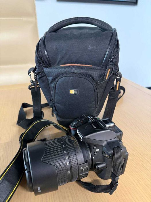 Продам  Nikon D5300 Kit 18-140 VR