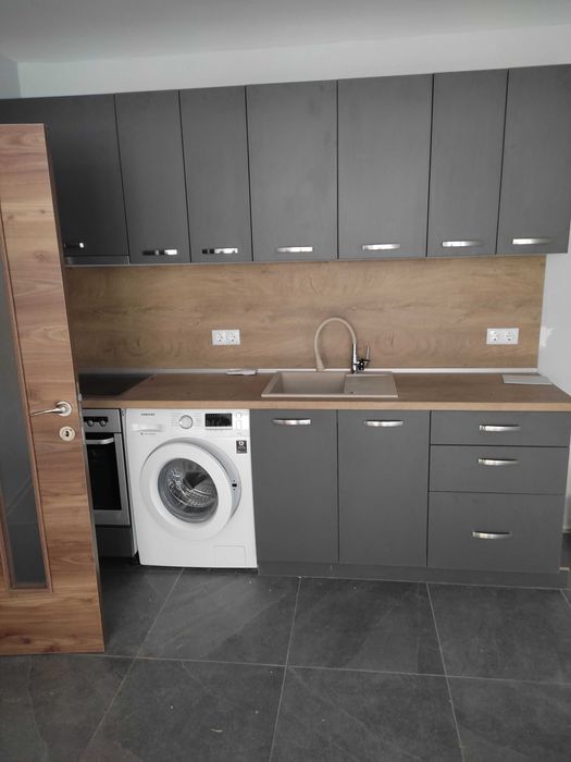 Дава се под наем Двустаен апартамент в Благоевград, Широк център - 52 кв.м за 318.75 € - Снимка #1