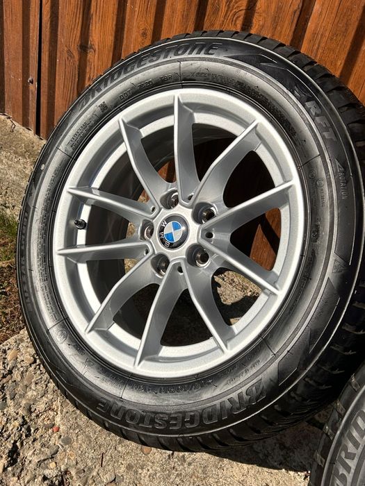 Vând jante Bmw modelu nou 5×112 . Aproape noi, cu cauciucuri de iarnă