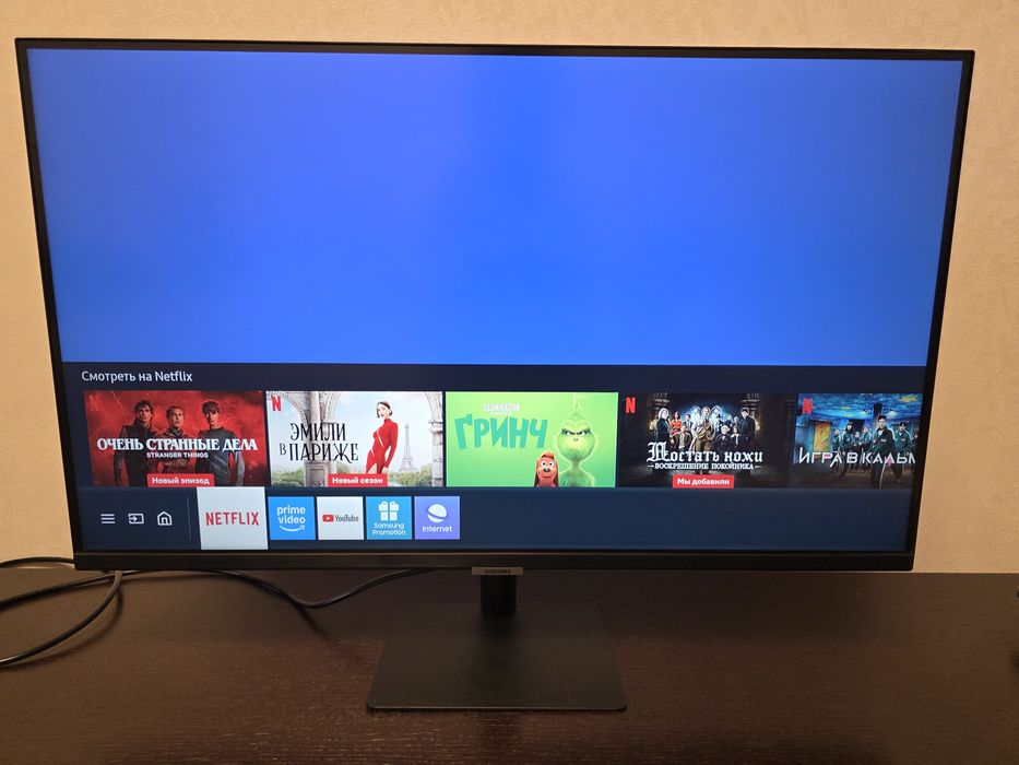 SMART Монитор Samsung M5 S25AM501NI 32'' дюйма
