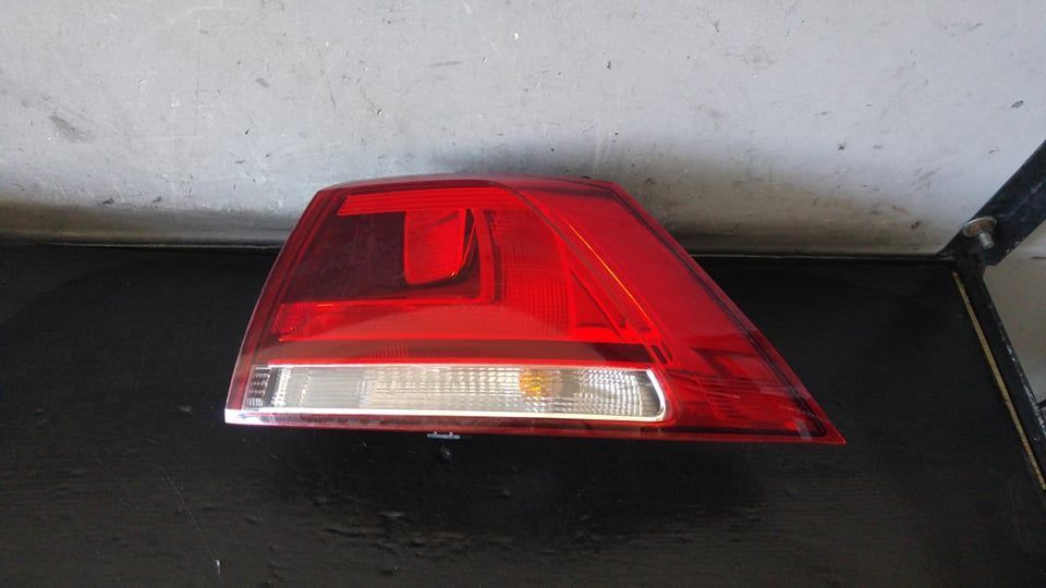 Stop tripla lampa dreapta aripa vw golf 7 hatchback5g 5g0945096p 90052060a