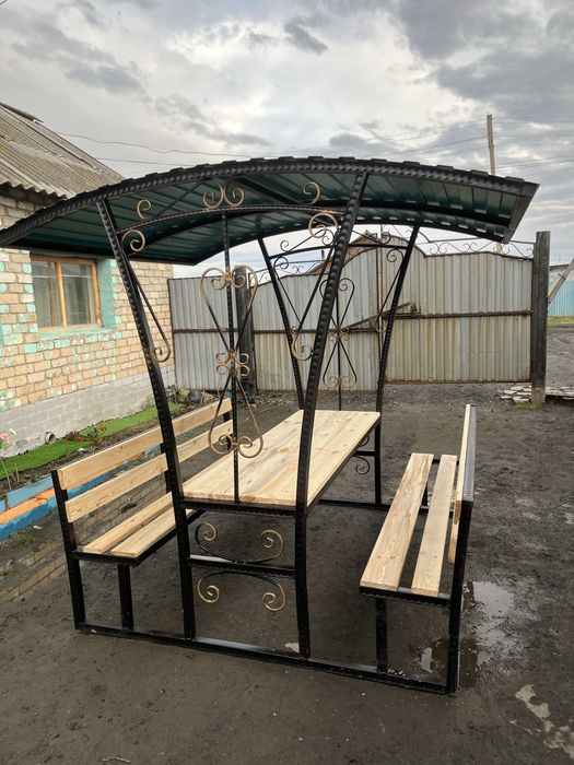 Продам беседку кованную, с прокатом