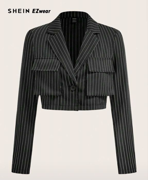 Късо тънко сако на райета