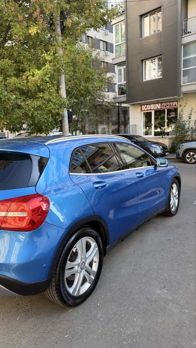 MERCEDES-BENZ GLA 2015 — imagine 3