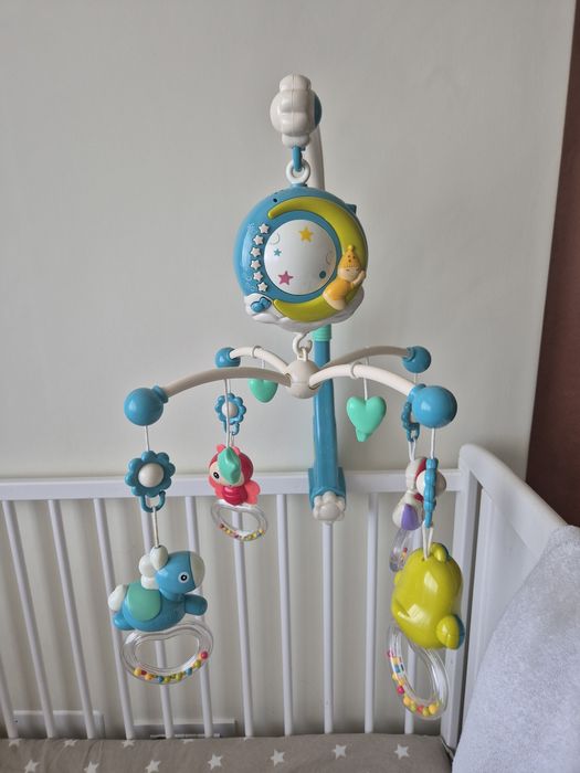 Carusel Caratoys cu telecomanda