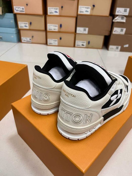 Adidasi Louis Vuitton Trainer