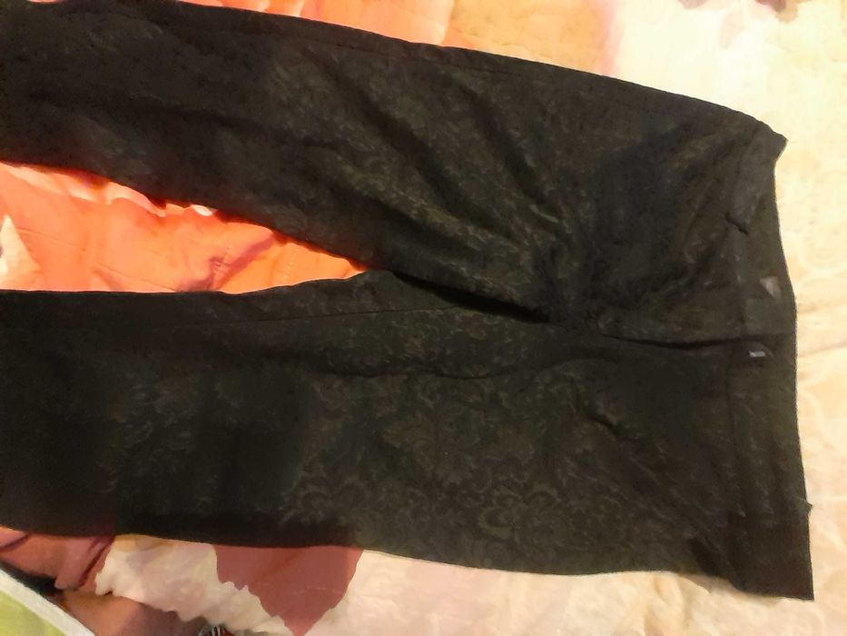 Pantaloni damă mărime L