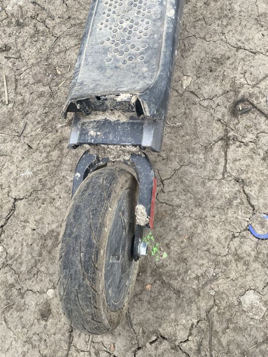 Vand trotinetă   Mai multe detali in privat