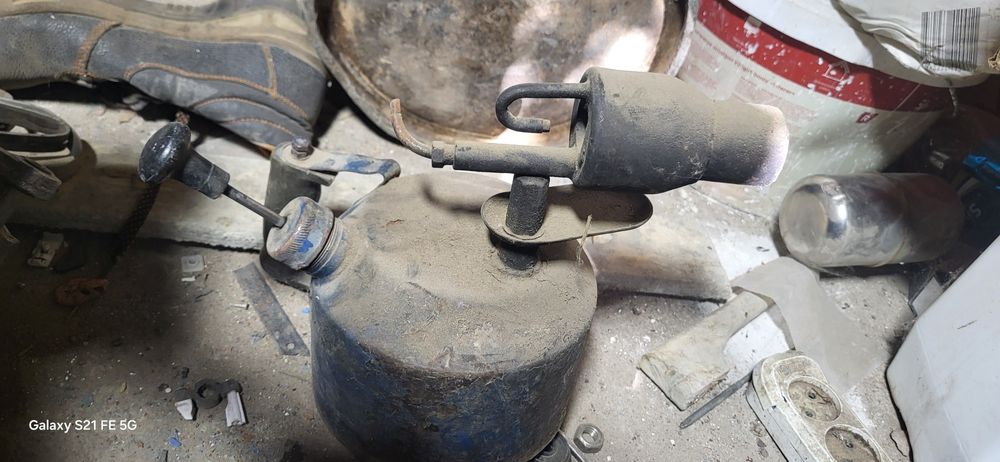 Паяльная   лампа