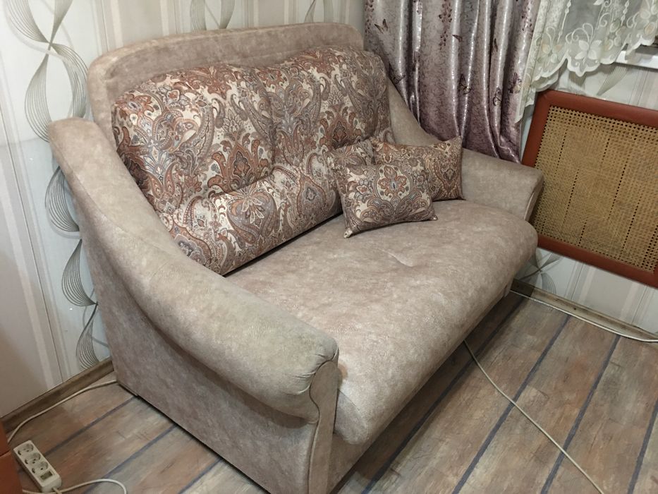 Диван софа раскладной.