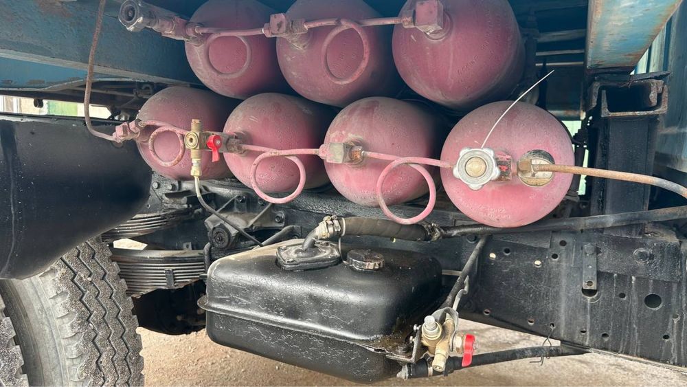 Zil MMZ4502 samosval