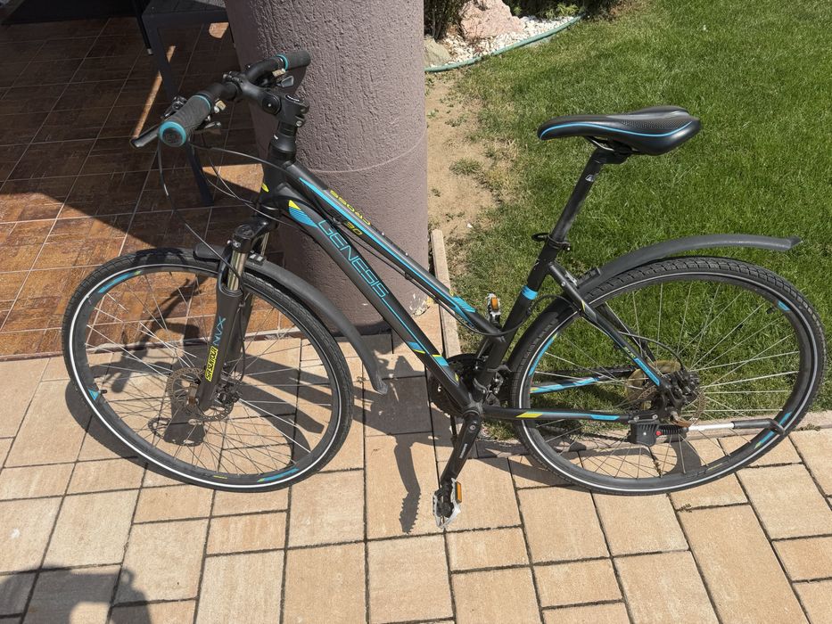 Bicicletă Genesis Speed Cross SH30 – stare impecabil