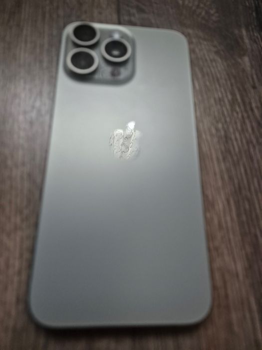 Iphone 15 pro max piese     .