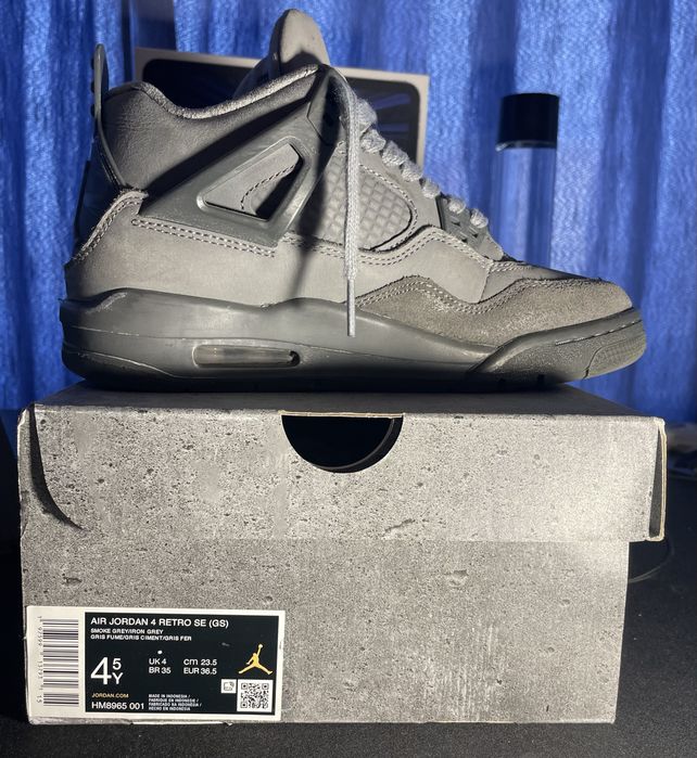 Air Jordan 4 Retro  SE (GS) marimea 36.5