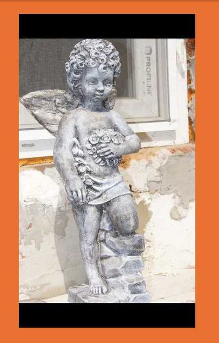 статуя Момче Ангел