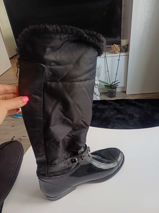 Оригинални ботуши Guess