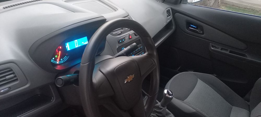 Кобалт механ.бензин.1-кул мошина.юргани 75000 км халол,тоза мошина!