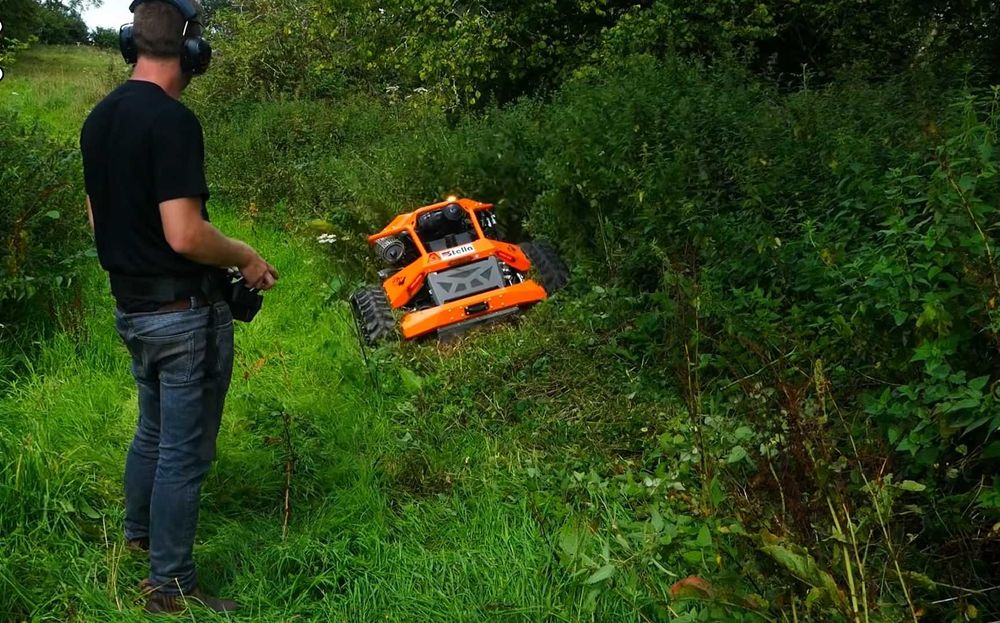Tund tai Iarba defrisez spini vegetatie deasa utilaj Profesional rezultate rapide